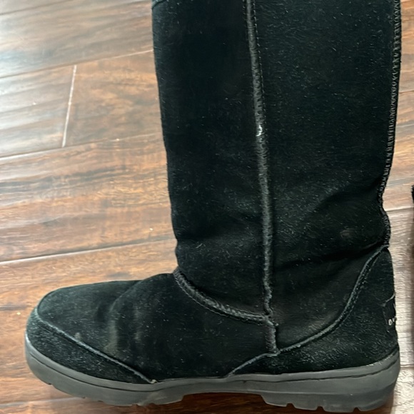 Women’s black bear boots size 9 - Picture 3 of 11